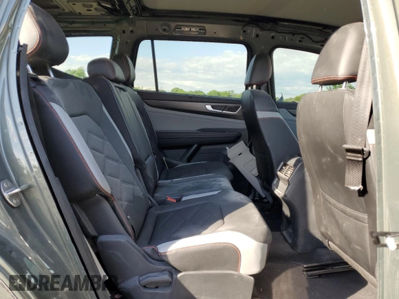2024 Volkswagen Atlas Peak Edition SEL z VIN 1V2GR2CA8RC583867, wystawiony jako Copart lot #55641005 z przebiegiem 5 798 mil mil oraz Szkoda całkowita • Salvage title. Historia ofert i sprzedaży dostępna na DreamBid. Obrazek 11.