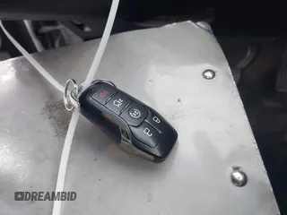 2016 Lincoln MKZ Hybrid с VIN 3LN6L2LU7GR612861, выставлен на аукционе IAAI как лот 42731257 с пробегом 85 077 миль миль и . История ставок и продаж доступна на DreamBid. Изображение 11.