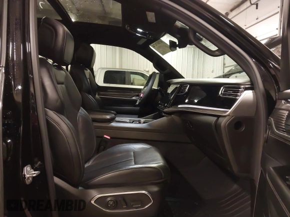2022 Jeep Wagoneer Series II with VIN 1C4SJVBT5NS127476, listed as a IAAI auction lot 41807474 with 48,703 mi miles and . Bid and sale history available at DreamBid. Image 5.