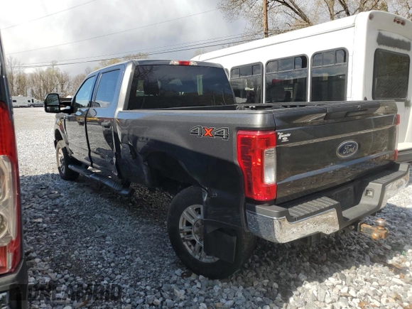 2018 Ford Super Duty F-250 SRW XL with VIN 1FT7W2B66JEB00540, listed as a Copart auction lot 52626865 with 101,222 mi miles and Salvage Title. Bid and sale history available at carsss.com. Image 2.