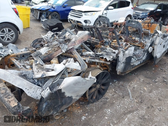 2017 Ford F-150 XL with VIN 1FTEW1EG5HFC56711, listed as a IAAI auction lot 42176534 with Not provided miles and . Bid and sale history available at DreamBid. Image 4.