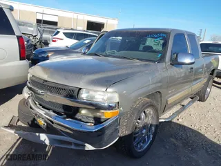 2002 Chevrolet Silverado 1500 LS with VIN 2GCEC19T121195968, listed as a IAAI auction lot 41063714 with 333,932 mi miles. Bid and sale history available at carsss.com. Image 18.