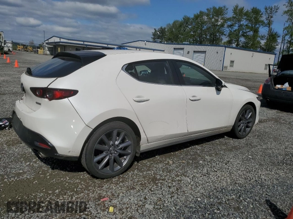 2021 Mazda Mazda3 Hatchback Preferred with VIN JM1BPALL2M1305466, listed as a Copart auction lot 55178565 with 21,292 mi miles and Salvage Title. Bid and sale history available at carsss.com. Image 3.