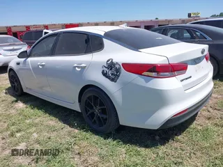2016 Kia Optima LX z VIN 5XXGT4L30GG039814, wystawiony jako IAAI lot #41982126 z przebiegiem 70 854 mil mil oraz . Historia ofert i sprzedaży dostępna na DreamBid. Obrazek 3.