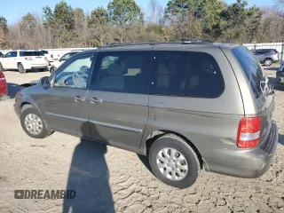 2005 Kia Sedona LX with VIN KNDUP132656738101, listed as a Copart auction lot 87332664 with 152,315 mi miles and Salvage Title. Bid and sale history available at carsss.com. Image 2.