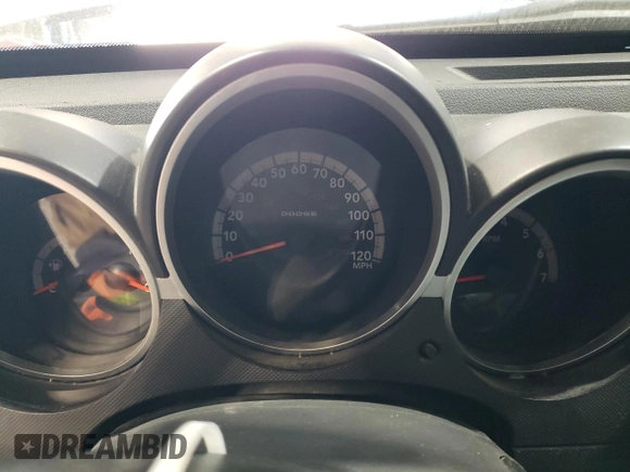 2008 Dodge Nitro R/T z VIN 1D8GU58618W151545, wystawiony jako Copart lot #75465574 z przebiegiem Nie podano mil oraz Szkoda całkowita • Salvage title. Historia ofert i sprzedaży dostępna na DreamBid. Obrazek 9.