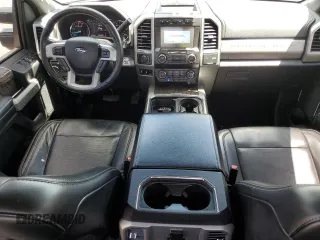 2019 Ford F-350 XL z VIN 1FT8W3DT0KEF32832, wystawiony jako Copart lot #55496984 z przebiegiem 255 549 mil mil oraz Szkoda całkowita • Salvage title. Historia ofert i sprzedaży dostępna na DreamBid. Obrazek 8.