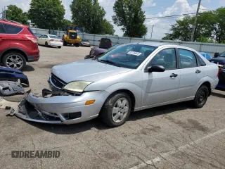 2006 Ford Focus S z VIN 1FAHP34N66W215514, wystawiony jako Copart lot #62136045 z przebiegiem 110 149 mil mil oraz Szkoda całkowita • Salvage title. Historia ofert i sprzedaży dostępna na DreamBid. Obrazek 1.