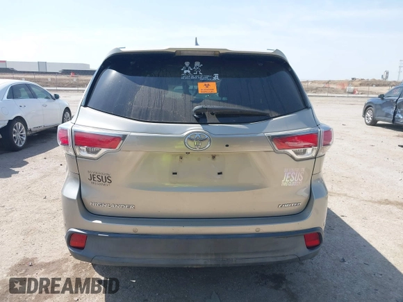 2015 Toyota Highlander Limited with VIN 5TDYKRFH3FS083587, listed as a IAAI auction lot 42045652 with Not provided miles and . Bid and sale history available at DreamBid. Image 16.