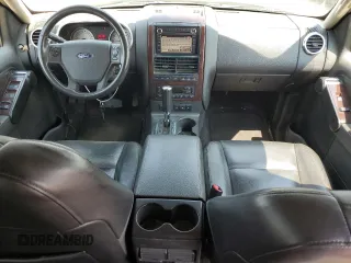 2008 Ford Explorer Limited z VIN 1FMEU75818UB24599, wystawiony jako Copart lot #59559375 z przebiegiem 203 989 mil mil oraz Czysty tytuł • Clean title. Historia ofert i sprzedaży dostępna na DreamBid. Obrazek 8.