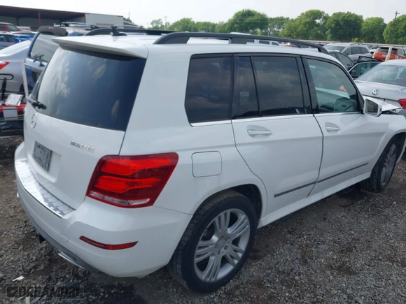 2014 Mercedes-Benz GLK-Class GLK 250 BlueTEC with VIN WDCGG0EB3EG286570, listed as a IAAI auction lot 41947819 with 166,168 mi miles. Bid and sale history available at carsss.com. Image 4.