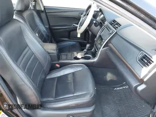 2017 Toyota Camry XLE z VIN 4T1BF1FK0HU670525, wystawiony jako IAAI lot #42277984 z przebiegiem 149 225 mil mil oraz . Historia ofert i sprzedaży dostępna na DreamBid. Obrazek 5.