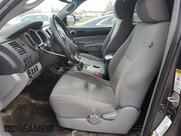 2012 Toyota Tacoma z VIN 5TFUU4EN0CX041841, wystawiony jako Copart lot #54304375 z przebiegiem 148 536 mil mil oraz Szkoda całkowita • Salvage title. Historia ofert i sprzedaży dostępna na DreamBid. Obrazek 7.