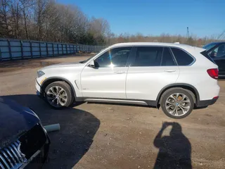 2017 BMW X5 sDrive35i with VIN 5UXKR2C58H0U20598, listed as a IAAI auction lot 41810582 with 92,463 mi miles. Bid and sale history available at carsss.com. Image 14.
