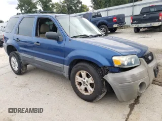 2007 Ford Escape XLT with VIN 1FMYU03Z47KA39170, listed as a Copart auction lot 75157914 with 141,672 mi miles and Salvage Title. Bid and sale history available at carsss.com. Image 4.