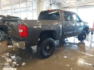 2011 Chevrolet Silverado 1500 LS with VIN 3GCPKREA0BG138487, listed as a IAAI auction lot 41305551 with 101,583 mi miles. Bid and sale history available at carsss.com. Image 4.