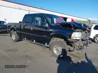 2002 Ford Super Duty F-250 XL with VIN 1FTNW21F22EB74368, listed as a IAAI auction lot 41636544 with 164,604 mi miles. Bid and sale history available at carsss.com. Image 1.