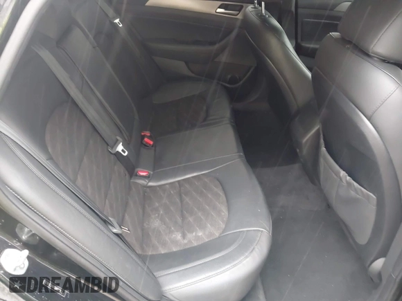 2018 Hyundai Sonata Limited with VIN 5NPE34AF2JH627102, listed as a IAAI auction lot 41839621 with 161,943 mi miles. Bid and sale history available at carsss.com. Image 8.