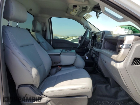 2024 Ford F-250 XL with VIN 1FTBF2AA1RED11382, listed as a Copart auction lot 61824275 with 11,048 mi miles and Salvage title. Bid and sale history available at DreamBid. Image 10.