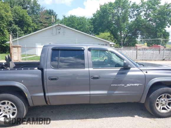 2001 Dodge Dakota with VIN 1B7HL2AX01S338909, listed as a IAAI auction lot 42639655 with 111,858 mi miles and . Bid and sale history available at DreamBid. Image 14.