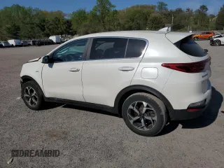 2022 Kia Sportage LX with VIN KNDPMCAC7N7986154, listed as a Copart auction lot 54330745 with 31,408 mi miles and Salvage Title. Bid and sale history available at carsss.com. Image 2.