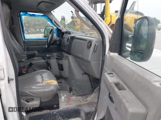 2011 Ford Econoline Cargo Commercial with VIN 1FTNE2EW8BDA84595, listed as a IAAI auction lot 41795228 with 316,856 mi miles. Bid and sale history available at carsss.com. Image 5.