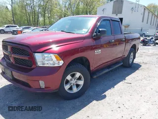 2018 Ram 1500 Express z VIN 1C6RR7FG3JS327922, wystawiony jako IAAI lot #42226433 z przebiegiem 78 533 mil mil oraz . Historia ofert i sprzedaży dostępna na DreamBid. Obrazek 17.