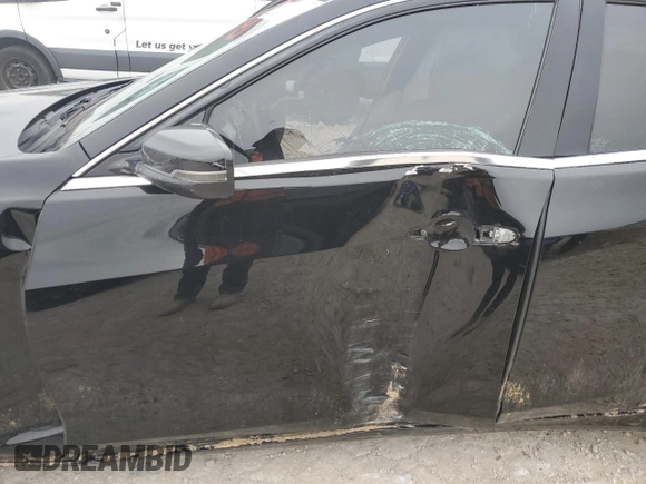 2017 Cadillac CTS AWD with VIN 1G6AW5SX5H0171853, listed as a Copart auction lot 80124974 with 105,349 mi miles and Salvage title. Bid and sale history available at DreamBid. Image 7.