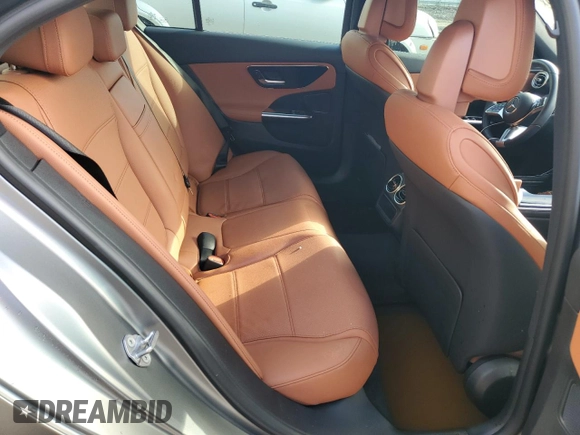 2022 Mercedes-Benz C 300 z VIN W1KAF4GB0NR052075, wystawiony jako Copart lot #73890784 z przebiegiem Nie podano mil oraz Nie do naprawy • Non repairable. Historia ofert i sprzedaży dostępna na DreamBid. Obrazek 10.