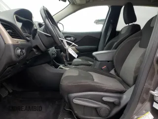 2018 Jeep Cherokee Latitude Tech Connect с VIN 1C4PJLCB4JD558518, выставлен на аукционе Copart как лот 65252915 с пробегом 96 992 миль миль и Чистый • Clean title. История ставок и продаж доступна на DreamBid. Изображение 7.