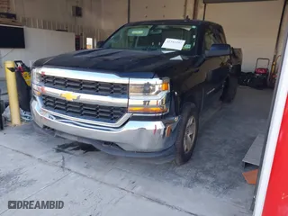 2018 Chevrolet Silverado 1500 LT with VIN 1GCVKREH1JZ193520, listed as a IAAI auction lot 41343297 with 208,636 mi miles. Bid and sale history available at carsss.com. Image 16.