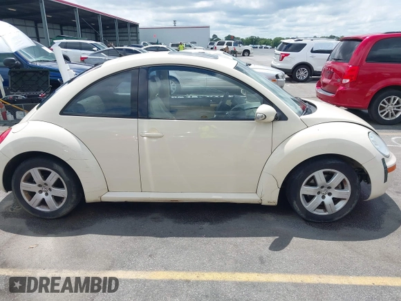 2007 Volkswagen Beetle with VIN 3VWRW31C27M511441, listed as a IAAI auction lot 42362203 with 200,236 mi miles and . Bid and sale history available at DreamBid. Image 13.