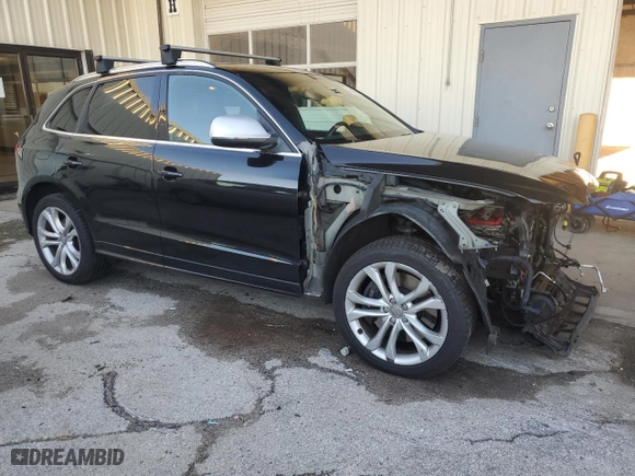 2014 Audi SQ5 Prestige with VIN WA1VGAFP8EA030743, listed as a Copart auction lot 76063284 with 109,152 mi miles and Salvage Title. Bid and sale history available at carsss.com. Image 4.