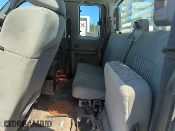 2011 Ford F-350 с VIN 1FT7X3B6XBEC03772, выставлен на аукционе IAAI как лот 42865380 с пробегом 271 369 миль миль и . История ставок и продаж доступна на DreamBid. Изображение 17.