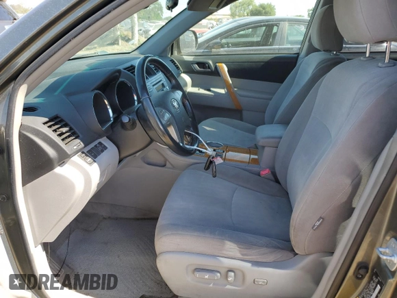 2008 Toyota Highlander z VIN JTEEW41A082015077, wystawiony jako Copart lot #56251945 z przebiegiem 228 715 mil mil oraz Szkoda całkowita • Salvage title. Historia ofert i sprzedaży dostępna na DreamBid. Obrazek 7.