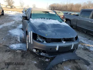 2011 Volkswagen Jetta SEL with VIN 3VWLZ7AJ2BM360094, listed as a Copart auction lot 87444734 with 140,417 mi miles and Salvage title. Bid and sale history available at DreamBid. Image 5.
