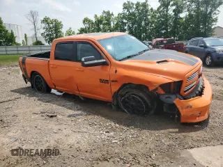 2015 Ram 1500 Sport z VIN 1C6RR7MT5FS702099, wystawiony jako Copart lot #59433445 z przebiegiem 92 060 mil mil oraz Szkoda całkowita • Salvage title. Historia ofert i sprzedaży dostępna na DreamBid. Obrazek 4.