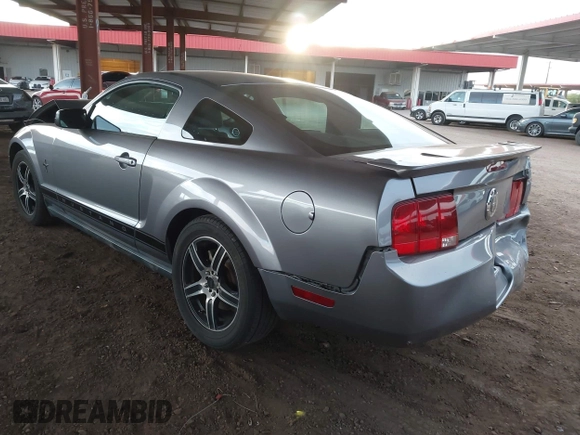2007 Ford Mustang Deluxe with VIN 1ZVHT80N775234974, listed as a IAAI auction lot 42029377 with 227,856 mi miles. Bid and sale history available at carsss.com. Image 3.