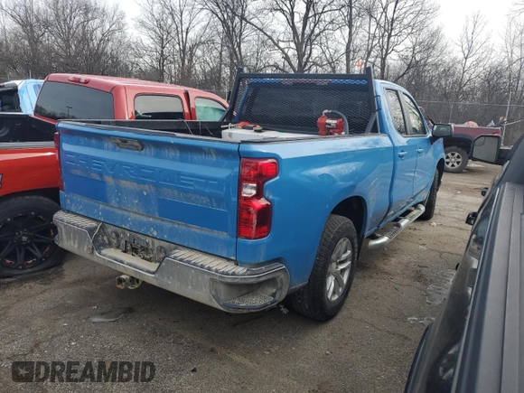2021 Chevrolet Silverado 1500 LT with VIN 1GCRYDED2MZ159610, listed as a Copart auction lot 88875575 with 96,643 mi miles and Salvage Title. Bid and sale history available at DreamBid. Image 3.