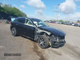 2017 Maserati Levante z VIN ZN661XUS6HX226945, wystawiony jako IAAI lot #42159198 z przebiegiem 89 699 mil mil oraz . Historia ofert i sprzedaży dostępna na DreamBid. Obrazek 1.