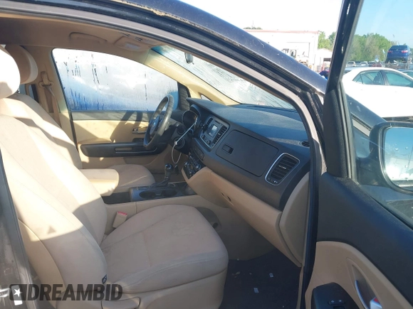 2016 Kia Sedona LX with VIN KNDMB5C15G6090413, listed as a IAAI auction lot 41991231 with 162,326 mi miles. Bid and sale history available at carsss.com. Image 5.