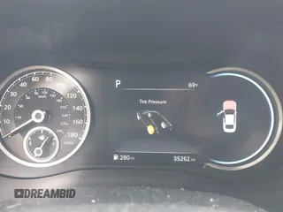 2023 Genesis G70 2.0T z VIN KMTG34TAXPU115811, wystawiony jako IAAI lot #42384218 z przebiegiem 35 262 mil mil oraz . Historia ofert i sprzedaży dostępna na DreamBid. Obrazek 7.