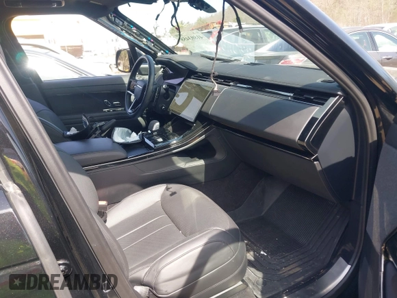 2024 Land Rover Range Rover Sport Dynamic SE with VIN SAL1L9FU3RA199796, listed as a IAAI auction lot 41803458 with 9,262 mi miles and . Bid and sale history available at DreamBid. Image 5.