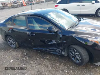 2021 Kia Forte LXS с VIN 3KPF24AD9ME264604, выставлен на аукционе IAAI как лот 42209307 с пробегом 95 934 миль миль и . История ставок и продаж доступна на DreamBid. Изображение 17.