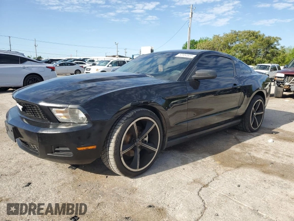 2011 Ford Mustang V6 with VIN 1ZVBP8AM9B5105689, listed as a Copart auction lot 53954605 with 137,438 mi miles and Salvage Title. Bid and sale history available at carsss.com. Image 1.