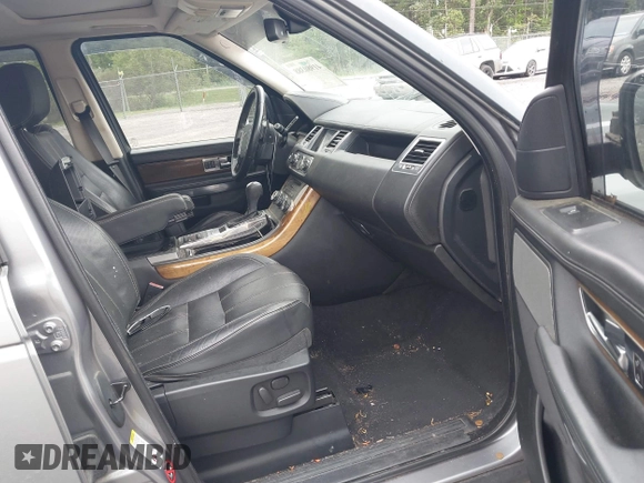 2012 Land Rover Range Rover Sport SC with VIN SALSH2E4XCA750246, listed as a IAAI auction lot 41980388 with 123,773 mi miles. Bid and sale history available at carsss.com. Image 5.