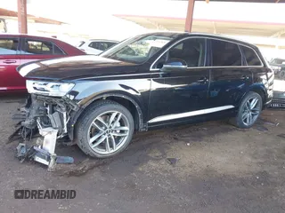 2017 Audi Q7 Premium Plus z VIN WA1LAAF78HD001416, wystawiony jako IAAI lot #42543835 z przebiegiem 110 037 mil mil oraz . Historia ofert i sprzedaży dostępna na DreamBid. Obrazek 2.