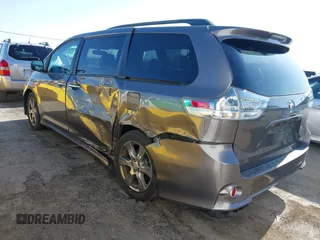 2017 Toyota Sienna SE with VIN 5TDXZ3DC3HS822312, listed as a IAAI auction lot 42588024 with 84,565 mi miles and . Bid and sale history available at DreamBid. Image 3.