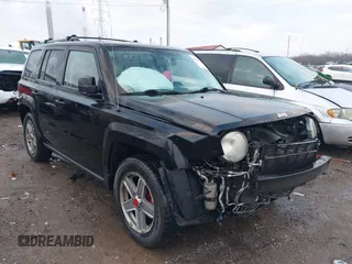2007 Jeep Patriot Sport with VIN 1J8FF28W67D302353, listed as a IAAI auction lot 41191742 with 181,708 mi miles and . Bid and sale history available at DreamBid. Image 1.
