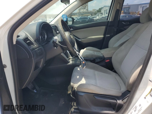 2013 Mazda CX-5 Sport z VIN JM3KE2BE6D0160556, wystawiony jako Copart lot #59605295 z przebiegiem 195 468 mil mil oraz Czysty tytuł • Clean title. Historia ofert i sprzedaży dostępna na DreamBid. Obrazek 7.